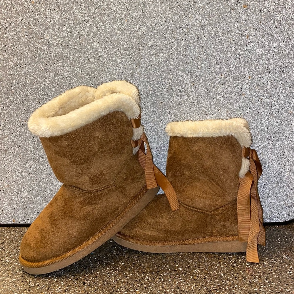 Hot Tomato Winter Boots